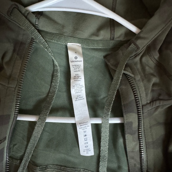 Hooded define jacket - Picture 6 of 8